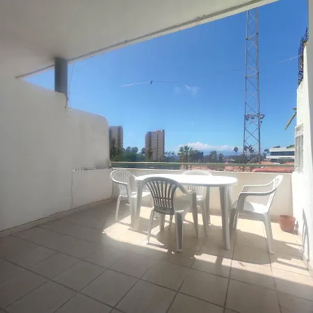 Big With Shared Bath And Kitchen, 20m2, With Terrace And Ocean View Apartment *